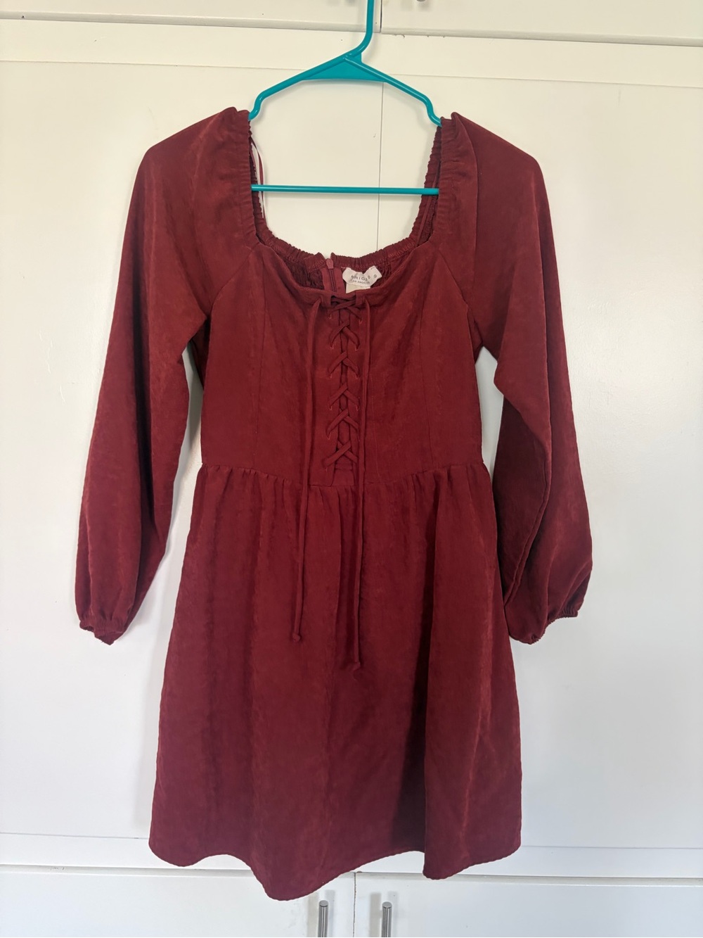 Women's Long Sleeve Lace-Up Dress - Burgundy